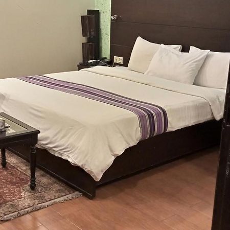 Hira Guest House Karachi Exterior foto