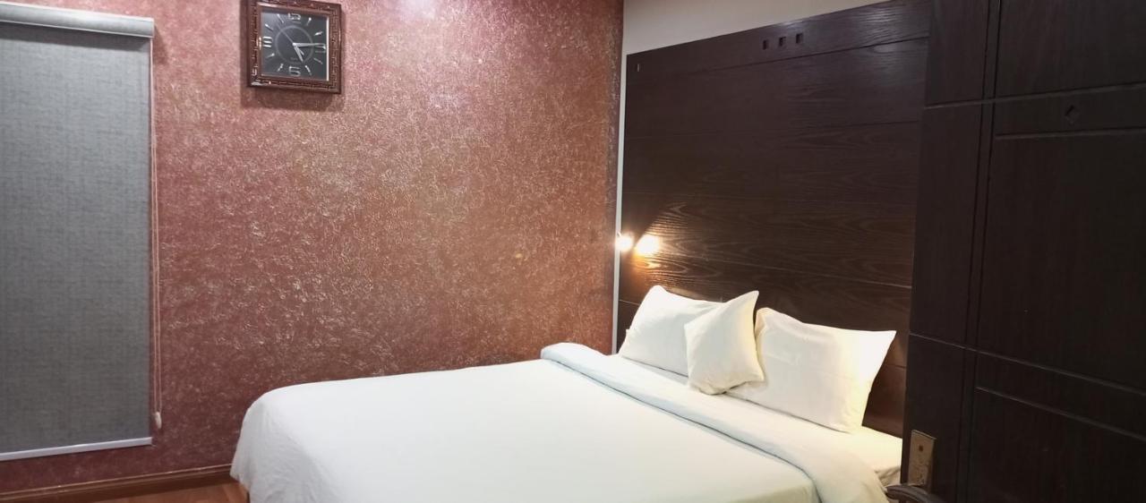 Hira Guest House Karachi Exterior foto